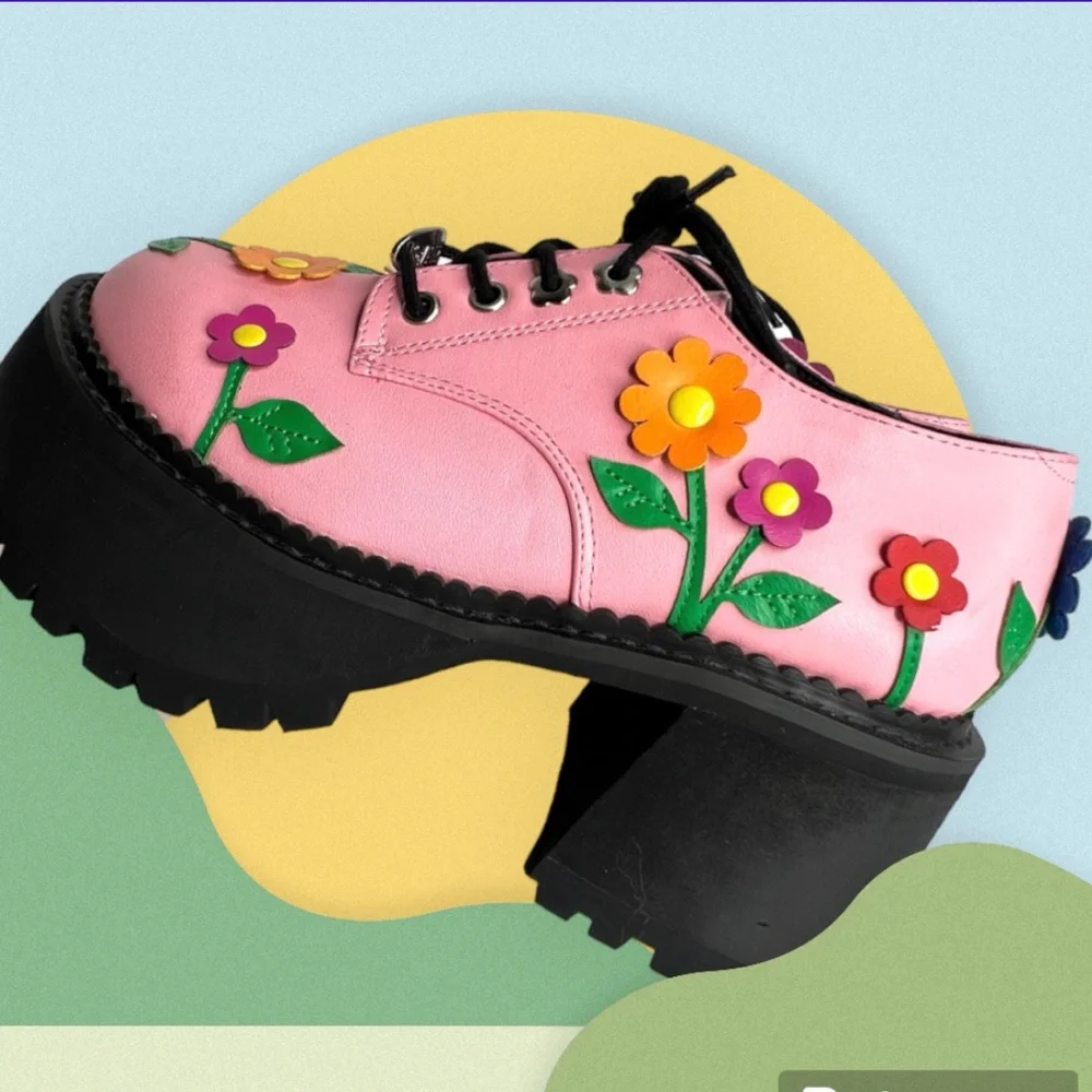 Delia’s Platform Shoes Pink Floral Flower Chunky Lace Up Size 5 Faux Leather